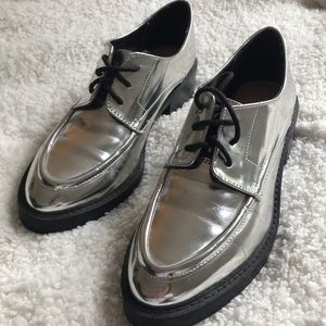 ZARA metallic oxfords // silver